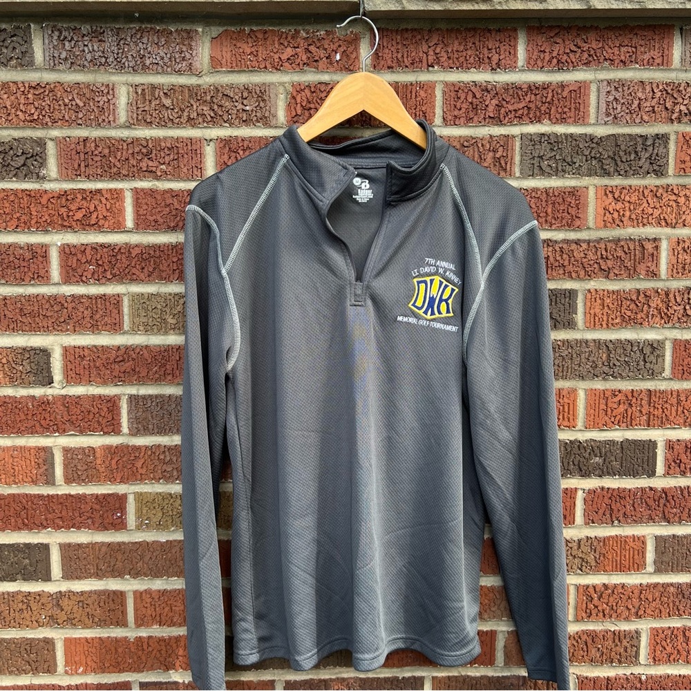 Badger Sport Gray Embroidered Front 1/4 Zip Up Men’s Pull Over Jacket
